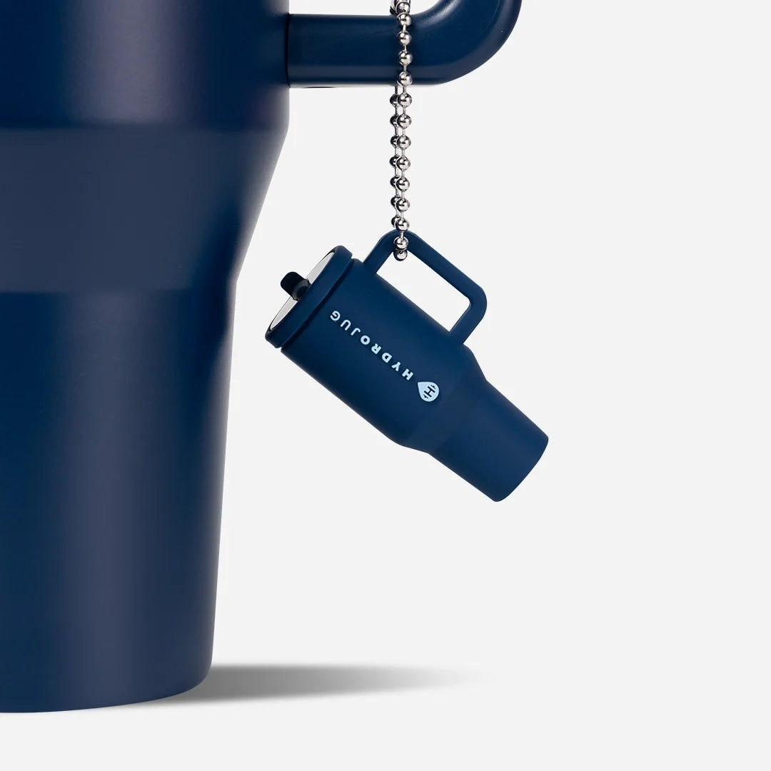 traveler-keychain-f6 Web-TravelerKeychainPhotos-Navy2.webp